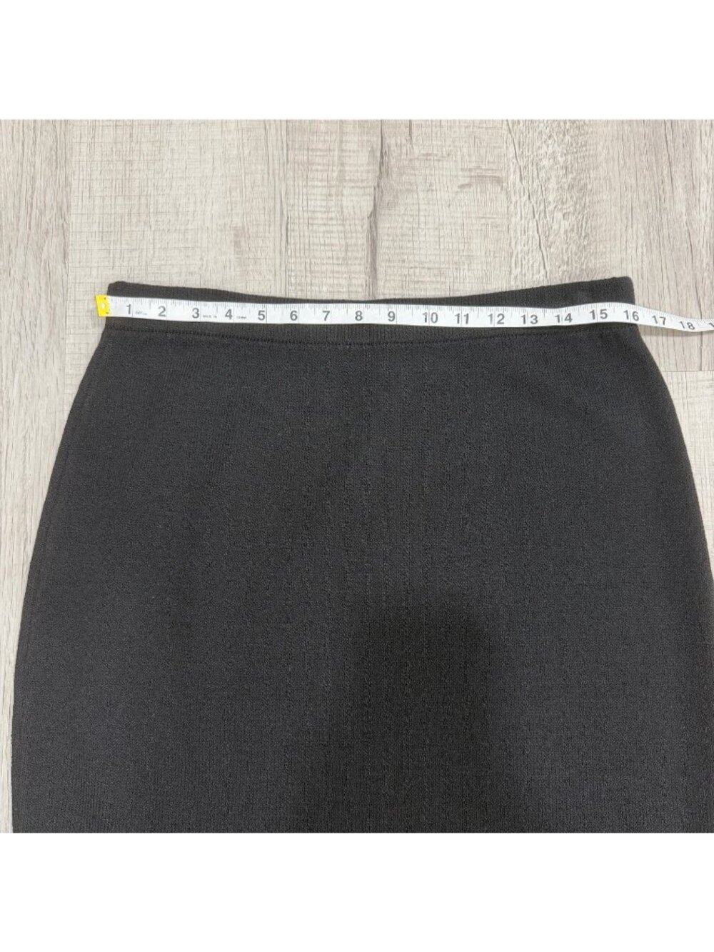 St. John Caviar Womens Size 12 Santana Knit Skirt Black Pencil Skirt Pull-On - Picture 4 of 7